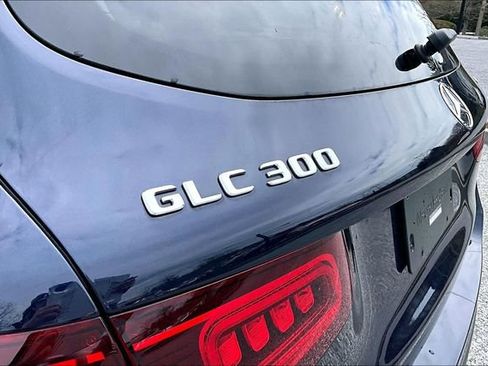 Used 2022 Mercedes-Benz GLC 300 4MATIC image 7