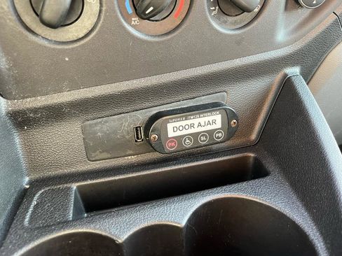 Used 2017 Ford Transit 350 XL RWD image 23