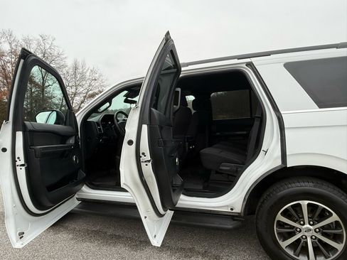 Used 2020 Ford Expedition XL image 12