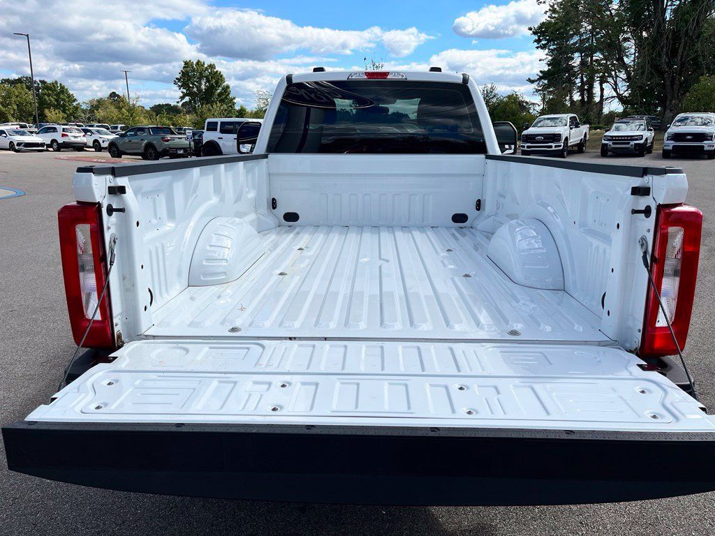Used 2025 Ford F350 XL RWD image 31