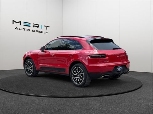 Used 2018 Porsche Macan Sport Edition AWD/4WD image 7