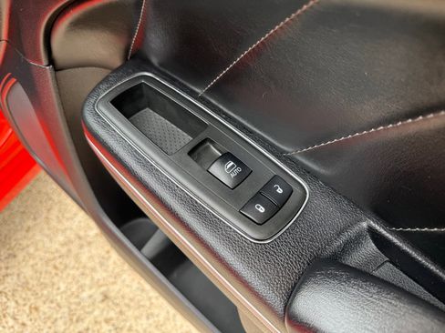 Used 2019 Dodge Charger SXT w/ Plus Group RWD image 25
