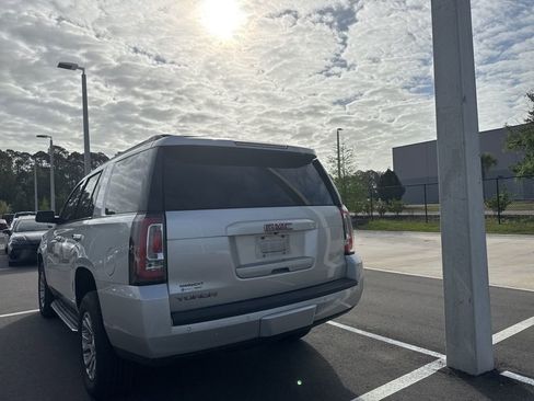 Used 2019 GMC Yukon SLT w/ Open Road Package image 3