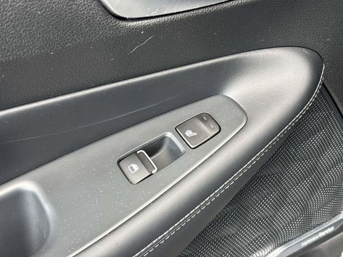Certified 2022 Hyundai Santa Fe Limited AWD/4WD image 11