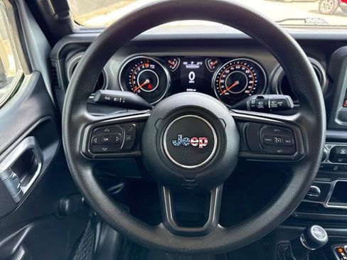 Used 2022 Jeep Wrangler Unlimited Sport AWD/4WD image 18