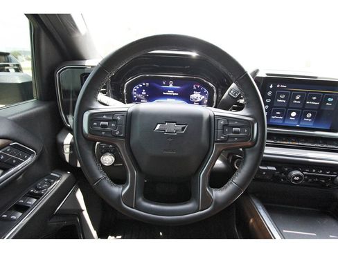 Used 2024 Chevrolet Silverado 2500 High Country w/ High Country Premium Package AWD/4WD image 14