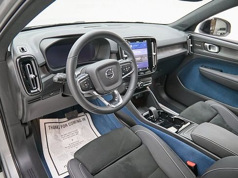 Certified 2023 Volvo XC40 Recharge Ultimate image 15