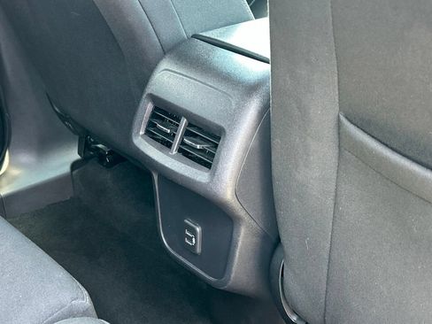 Used 2024 Chevrolet Equinox LT AWD/4WD image 46