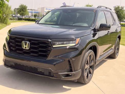 Certified 2023 Honda Pilot Elite image 2