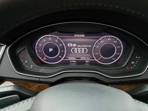 Used 2020 Audi Q5 2.0T Premium Plus w/ Premium Plus Package AWD/4WD image 21