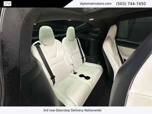 Used 2018 Tesla Model X 75D image 22