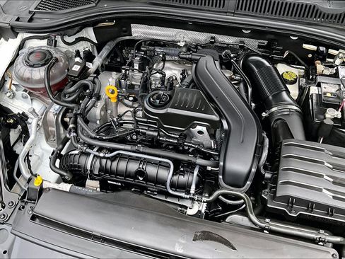 Used 2024 Volkswagen Jetta SEL image 31