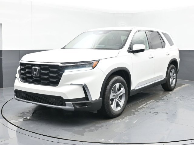 Used 2025 Honda Pilot EX-L image 10