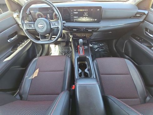 Certified 2025 Nissan Kicks SR w/ Illumination Package image 20