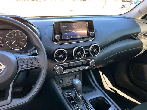 Used 2024 Nissan Sentra S image 6