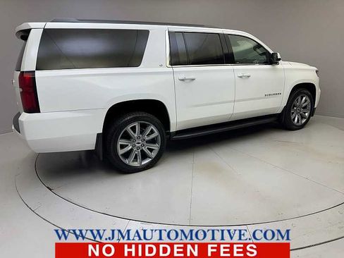 Used 2018 Chevrolet Suburban LT AWD/4WD image 5