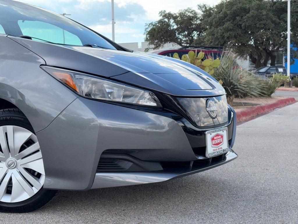 Used 2025 Nissan Leaf S w/ Protection Package FWD image 3