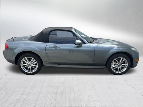 Used 2013 MAZDA MX-5 Miata Sport RWD image 5