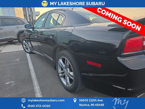 Used 2013 Dodge Charger SE w/ Connectivity Group image 7