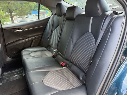 Used 2019 Toyota Camry SE FWD image 37