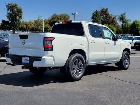New 2026 Nissan Frontier SV w/ Tow Package image 2