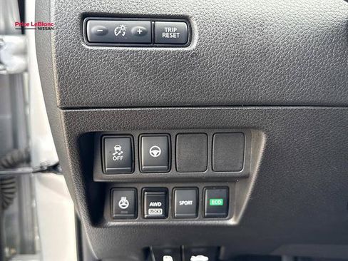 Used 2022 Nissan Rogue Sport SL w/ Premium Package AWD/4WD image 19