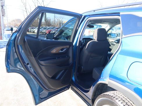 Used 2019 GMC Terrain SLE w/ Driver Convenience Package AWD/4WD image 16