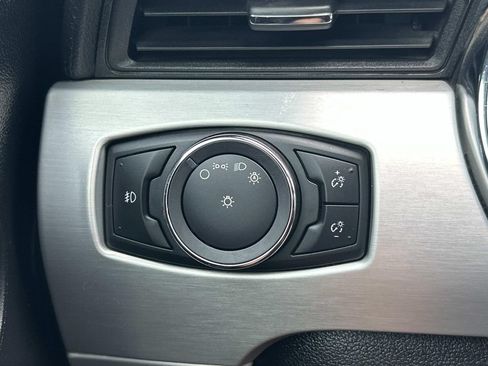 Used 2016 Ford Mustang Premium RWD image 34