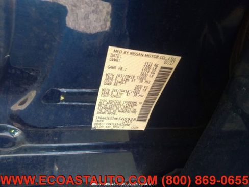 Used 2017 Nissan Titan SV image 10