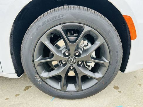 New 2026 Chrysler Pacifica Limited w/ S Appearance Package image 45