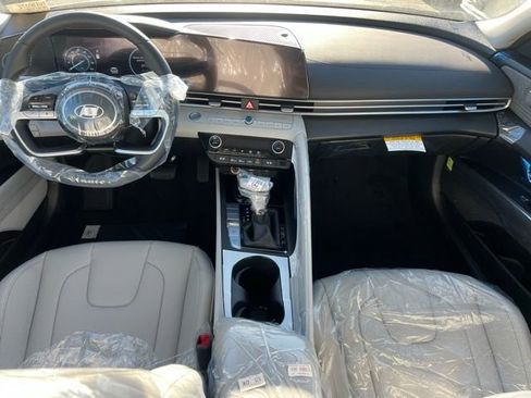 New 2026 Hyundai Elantra Limited image 14