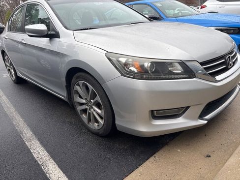 Used 2013 Honda Accord Sport image 7
