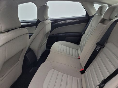 Used 2018 Ford Fusion S image 18