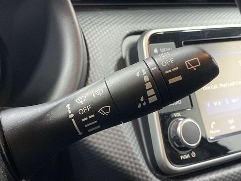 Used 2024 Nissan Kicks S image 35