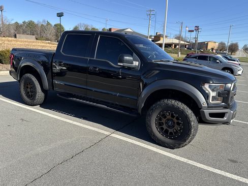 Used 2017 Ford F150 Raptor w/ Equipment Group 802A Luxury image 2