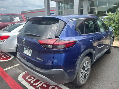 Used 2021 Nissan Rogue SV AWD/4WD image 6