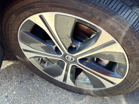 Used 2022 Nissan Leaf SV Plus image 15