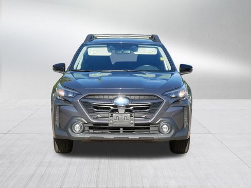 Used 2024 Subaru Outback Premium AWD/4WD image 2