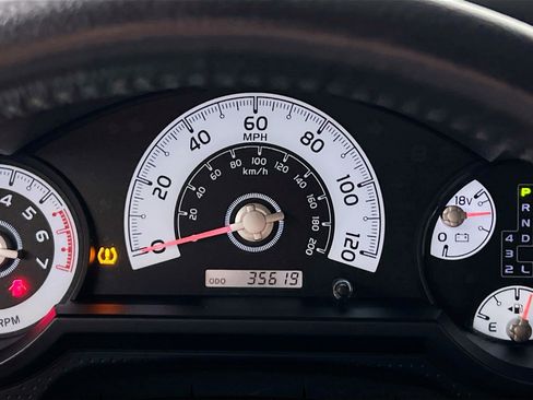 Used 2013 Toyota FJ Cruiser 4WD image 23