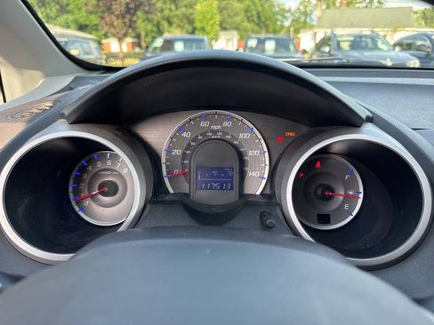 Used 2011 Honda Fit Sport image 20