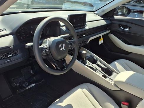 New 2025 Honda Accord SE image 3