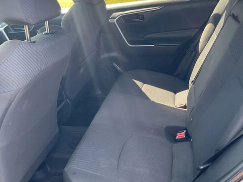 Used 2019 Toyota RAV4 LE image 30