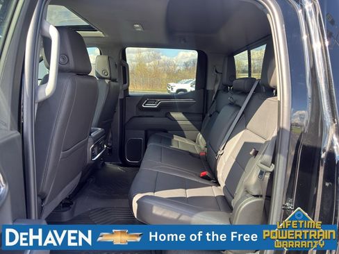 Used 2025 Chevrolet Silverado 1500 LTZ w/ LTZ Premium Package image 26