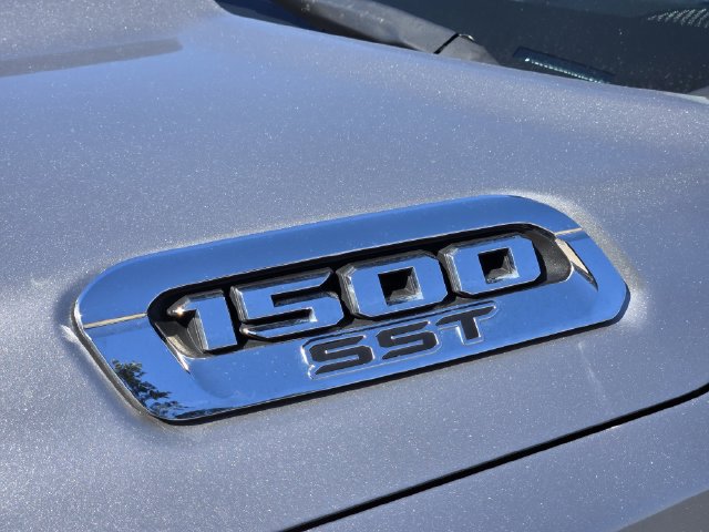 Used 2025 RAM 1500 Big Horn AWD/4WD image 13