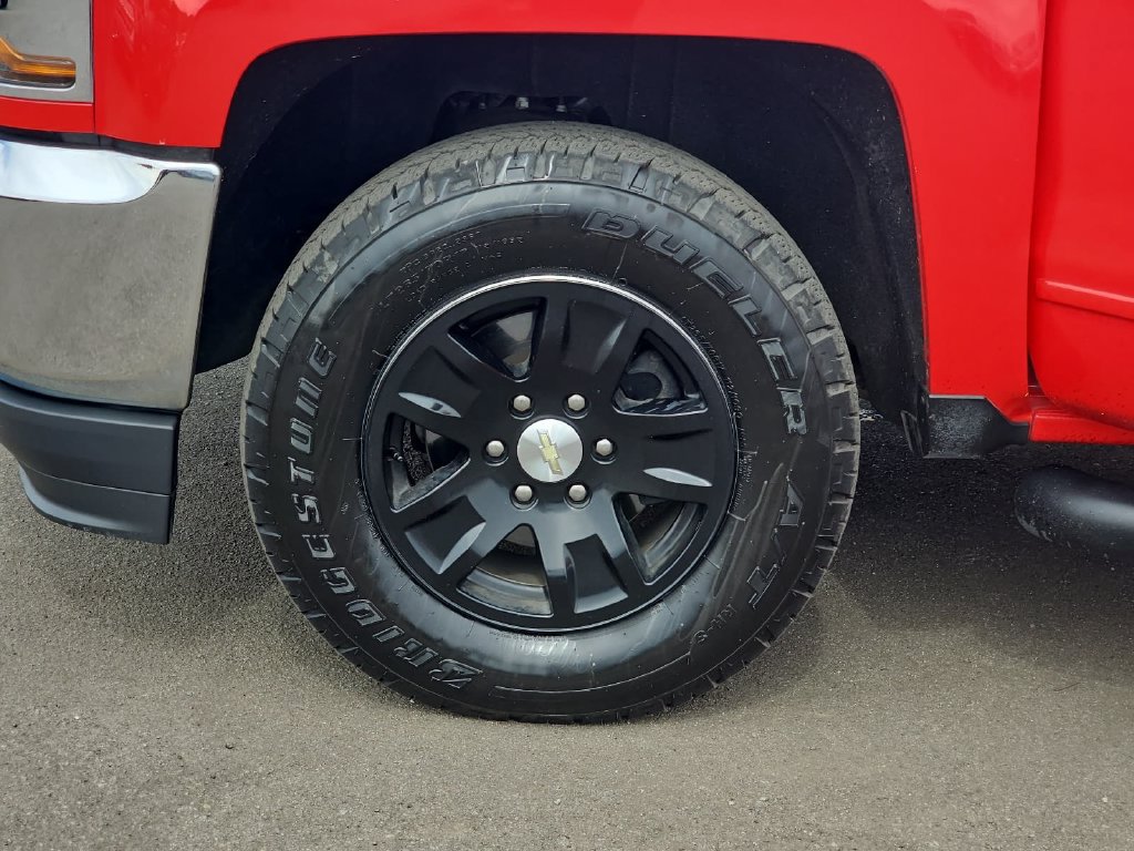Used 2018 Chevrolet Silverado 1500 LT w/ LT Fleet Convenience Package AWD/4WD image 34