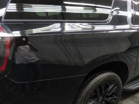 Used 2025 Chevrolet Suburban Premier image 37