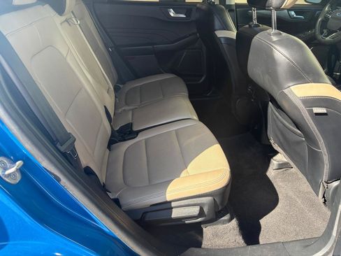 Used 2021 Ford Escape Titanium AWD/4WD image 14