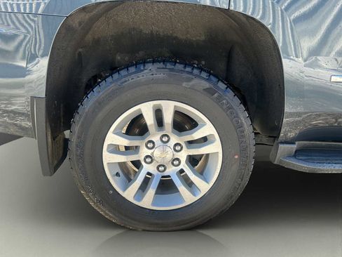 Used 2019 Chevrolet Tahoe LT image 29