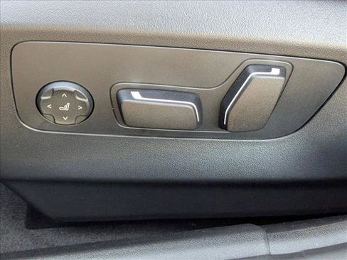 New 2026 BMW i5 eDrive40 w/ M Sport Package image 4