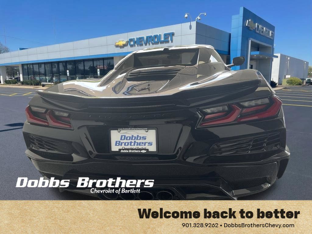 Used 2025 Chevrolet Corvette Z06 RWD image 6